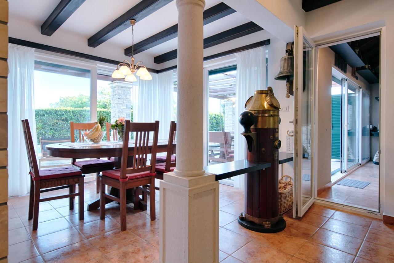 Villa Luci Pučišća Kültér fotó