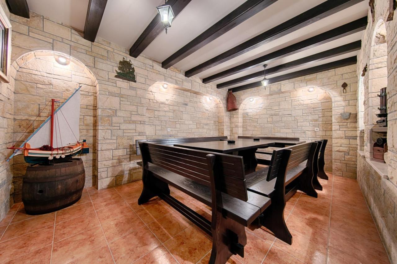 Villa Luci Pučišća Kültér fotó