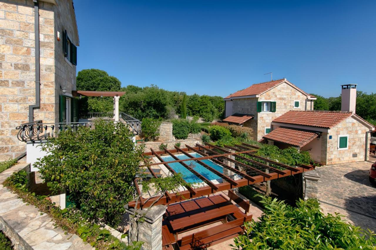 Villa Luci Pučišća Kültér fotó